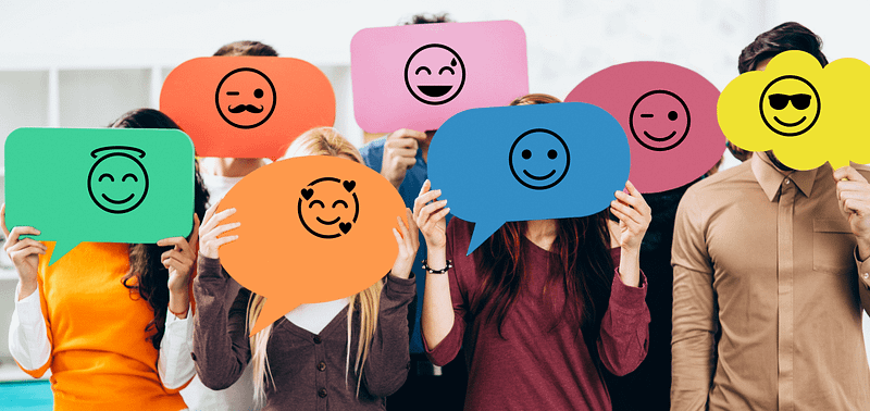 Team für Stellenanzeige, mit Smileys vor dem Gesicht